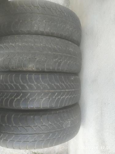 Prodajem 4 gume Sava 175/65R15.