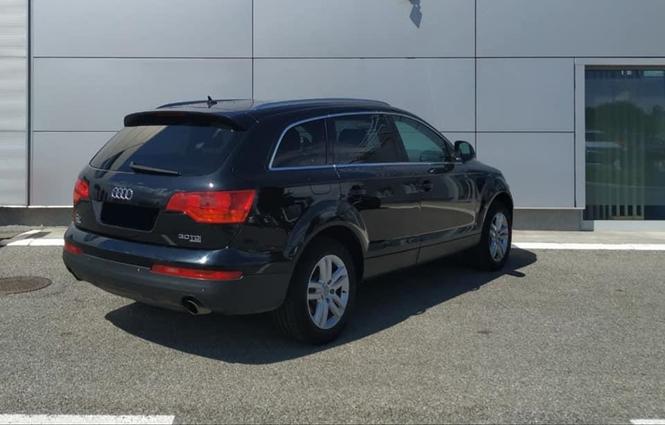 Audi Q7 3.0 TDI quattro 171kw 2007godina. Jedan vlasnik. Kup