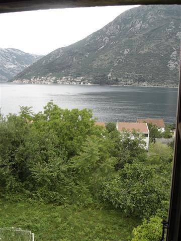 Kuca 100m od mora 75m2 (Kotor - Stoliv)