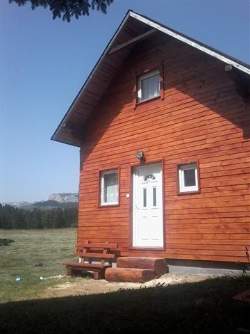 Izdavanje vikendica 50m2 u Zabljak