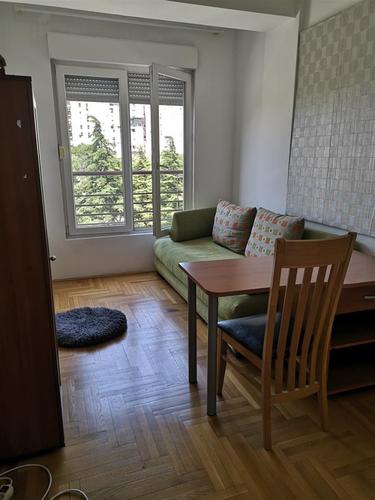 Izdavanje trosoban stan Preko Morače