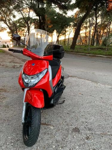 Piaggio_beverly250s 2007