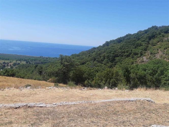 Prodaje se plac u Buljaricama 1744m2