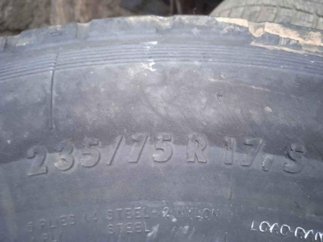 Prodajem gume za kamion 315/70R 22.5 I 235/75R 17.5