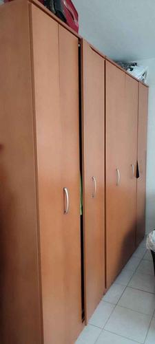 Prodajem plakar, ugaonu i kuhinju
Tel: 069/201-680