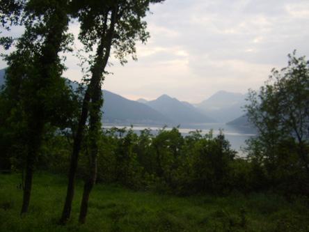 Plac-od-400m2-u-Ljutoj--Kotor-