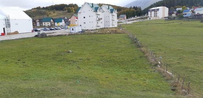 PRODAJEM PLAC NA ZABLJAKU - CENTAR