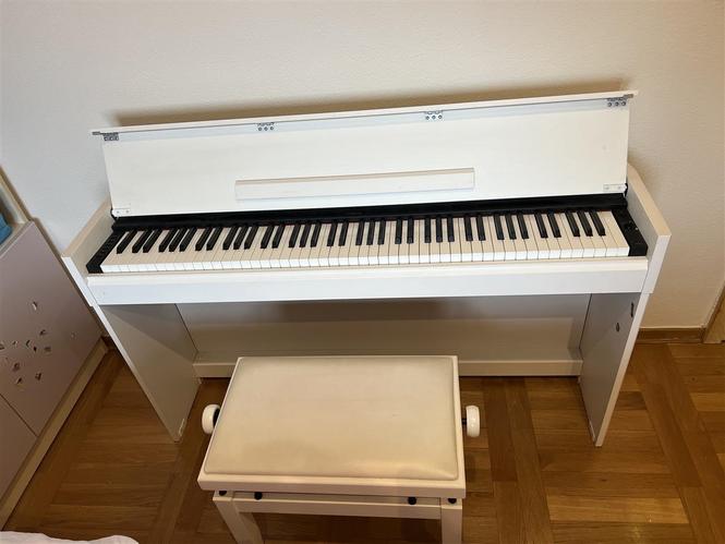 prodajem malo koristen Klavir Yamaha YDP-S51 