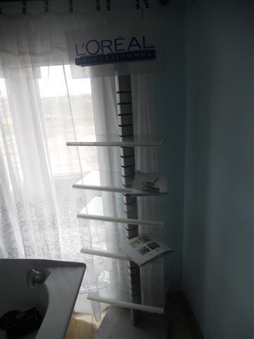 Opremu-za-frizerski-salon