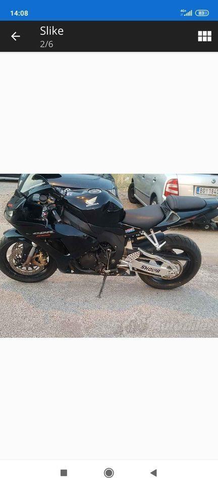 Honda-cbr-1000-rr--2007-g