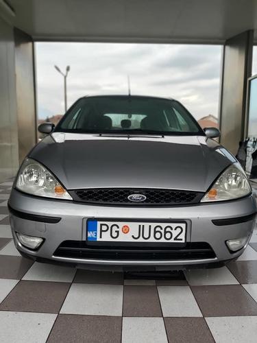Ford Focus 1.8 CDTI 74 kw 2003 godiste . Registorvan do 26.0