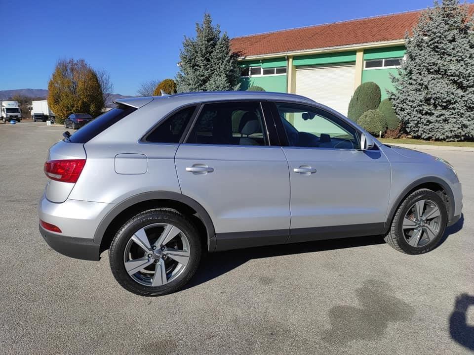 AUDI-Q3