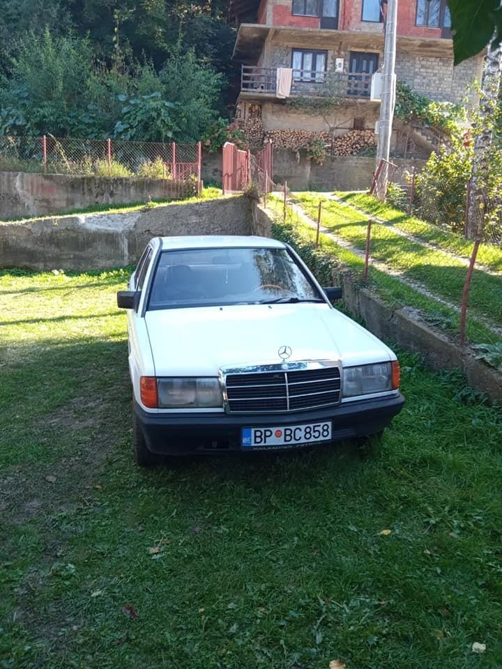 Mercedes-190-D