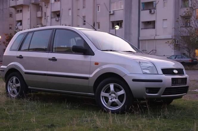 Ford fusion,automatic