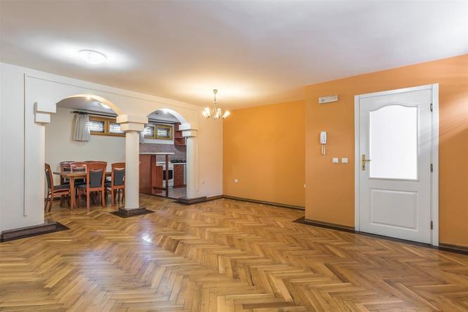 Izdavanje kuća Zabjelo