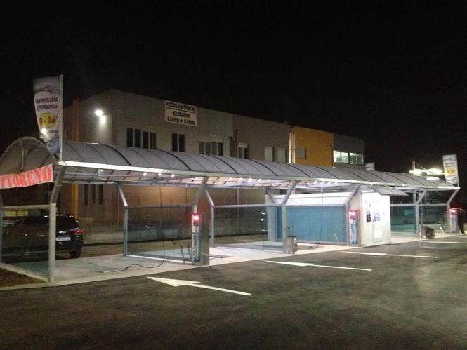 SAMOPOSLUŽNE AUTOPRAONICE "CAR WASH"