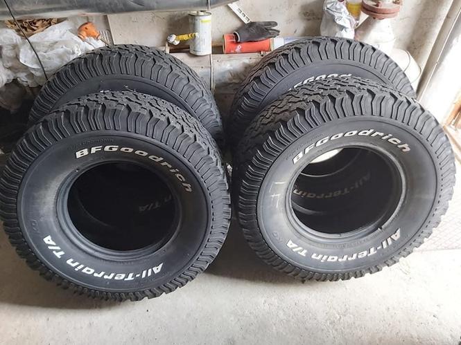 33x12.5R15  Goodrich All terrain