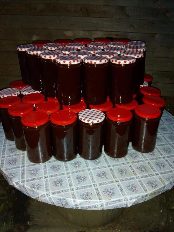 Prodajem-domaći-džem-od-šipuraka