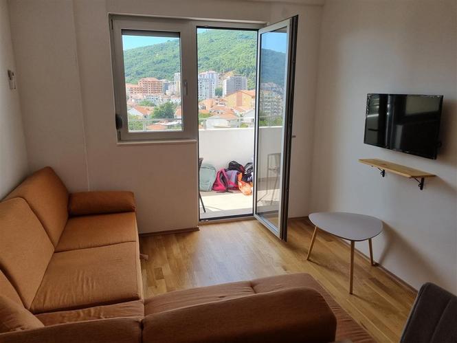 PRODAJA GARSONJERA U BUDVI