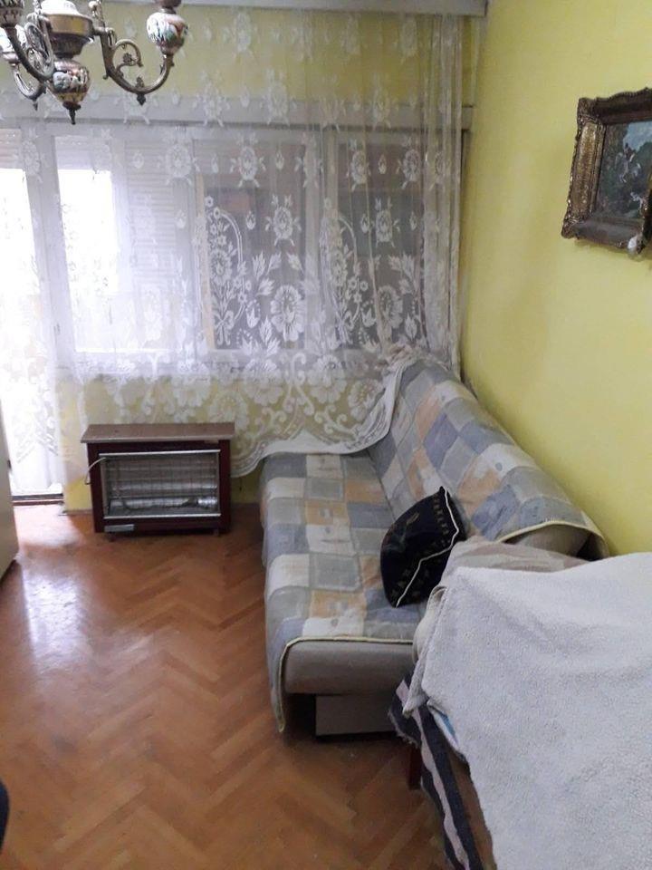 Trosoban-stan-Niksic-Centar---preko-100kv--Odlican--suncan