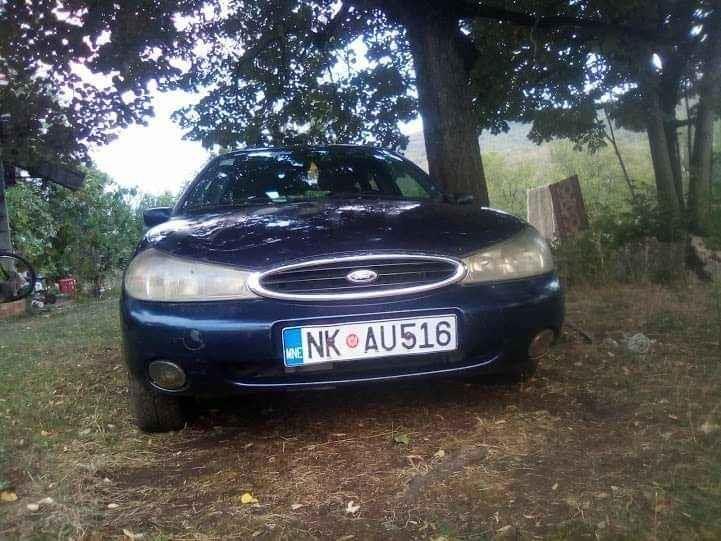 Ford-mondeo-1-8td