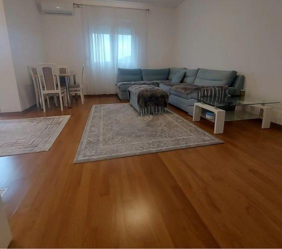IZDAVANJE!!Namješten jednosoban stan,46m2,Podgorica,Citi Kej