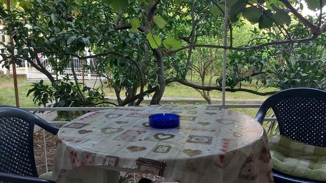 Sutomore, kuća na odličnoj lokaciji
