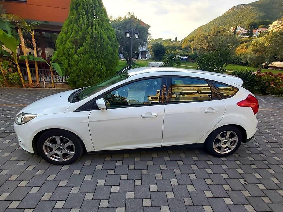 Prodaja-068366040