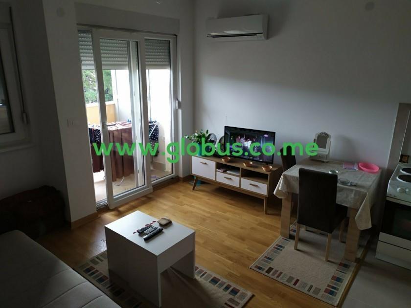 IZDAVANJE--GARSONJERA-NAMJEŠTENA-CITY-KEJ