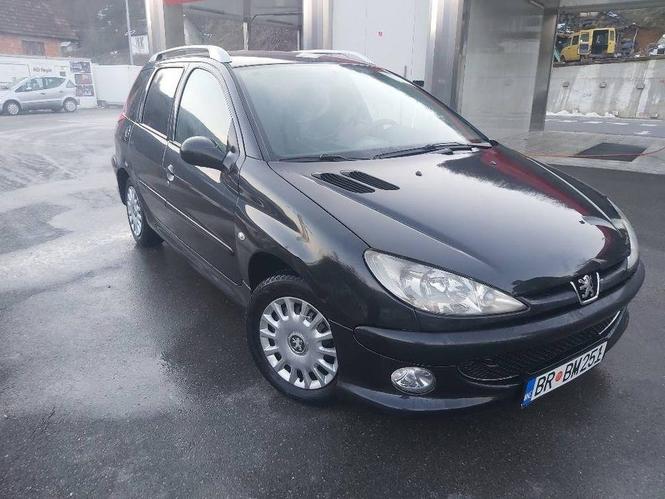 Pezo 206 1.6 hdi 2006 god
