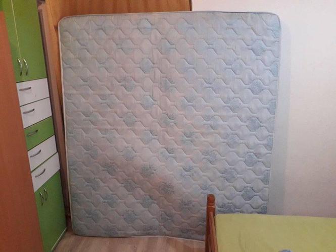 Dušek za francuski krevet,dimenzije 200×180