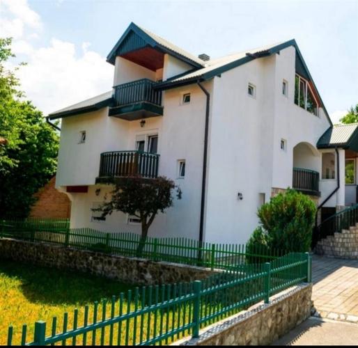Prodaja kuće