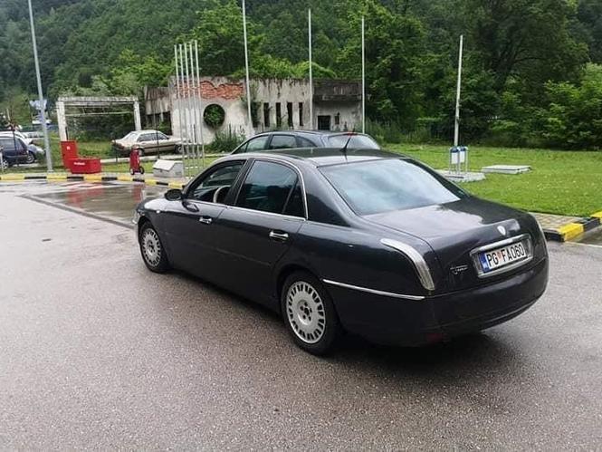 Lancia Thesis 2.4 jtd 100 kw 2003 godina