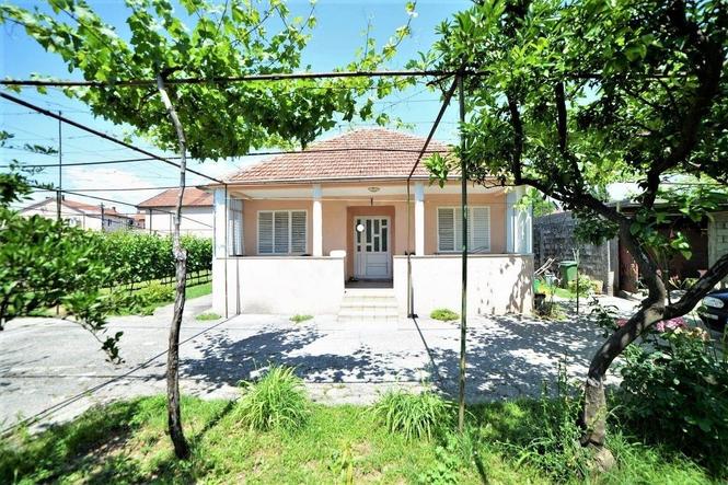 Kuću na Ibričevini Podgorica