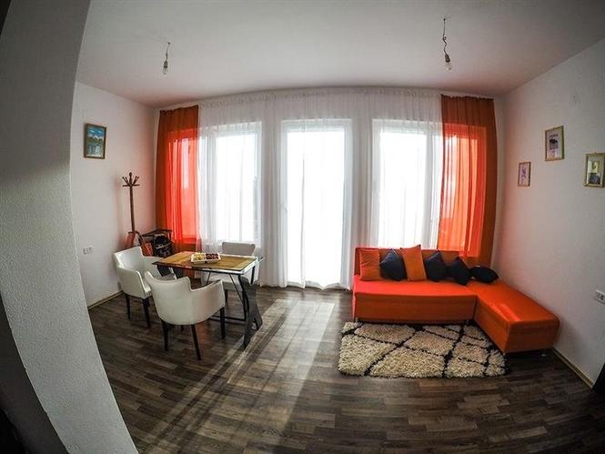 Dvospratnu kucu 116m2 u Bar