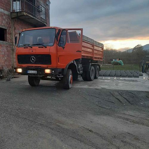 MERCEDES 26 28
