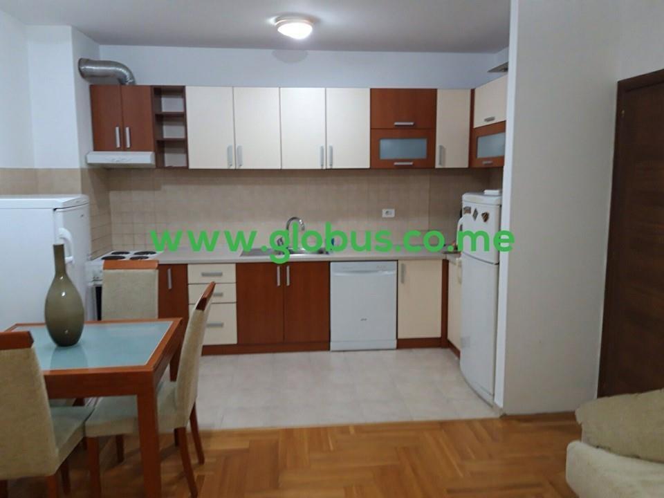 PRODAJA--DVOSOBAN-STARI-AERODROM-ZGRADA--NORMAL-