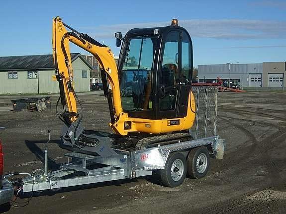 JCB 8018