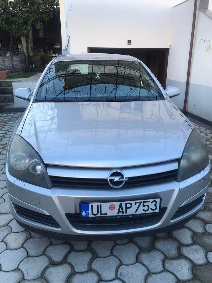 Opel-Astra-2004