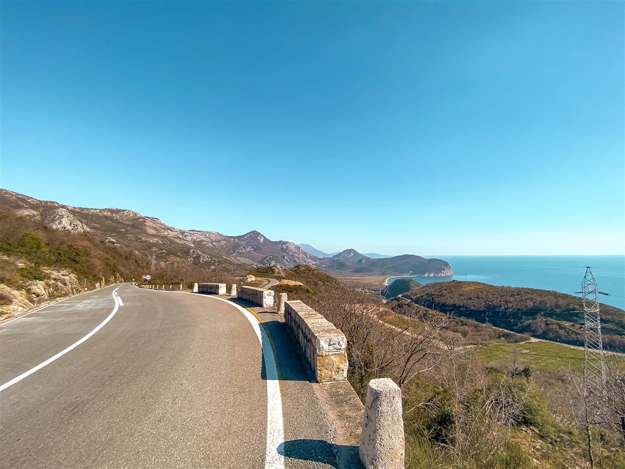 Prodajem-građevinsko-zemljište-6000m2---Budva---Žukovica