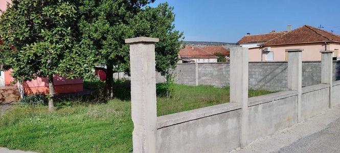 Hitna prodaja lijepe kuca u Tolosima u neposrednoj blizini '
