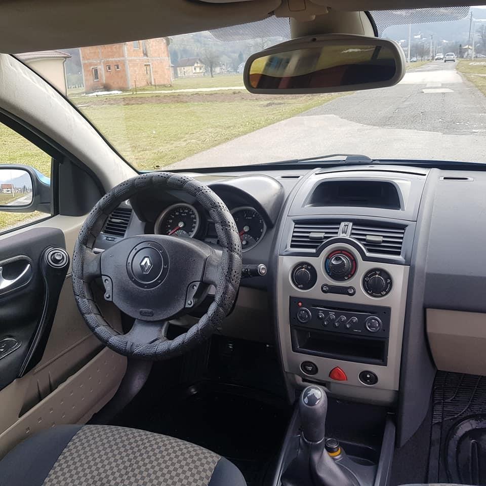 RENAULT-MEGANE-2003-GOD