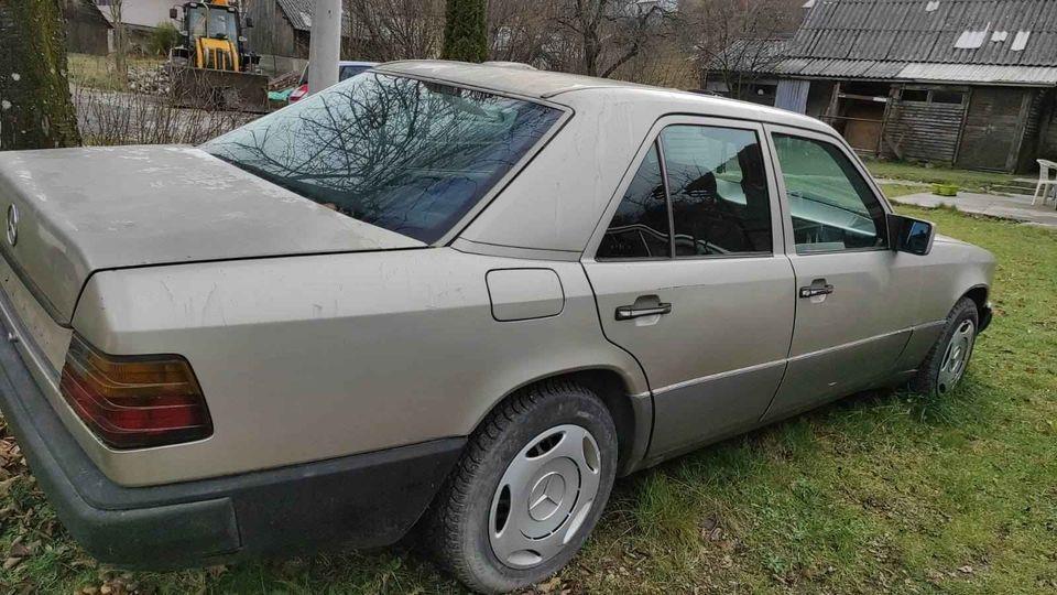 Mercedes-300D