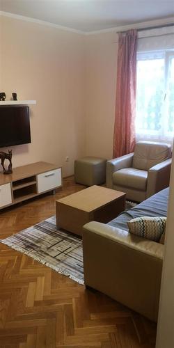 Izdavanje dvosoban stan Zagorič