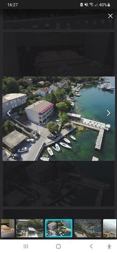 Izdajem restoran I 8 apartmana