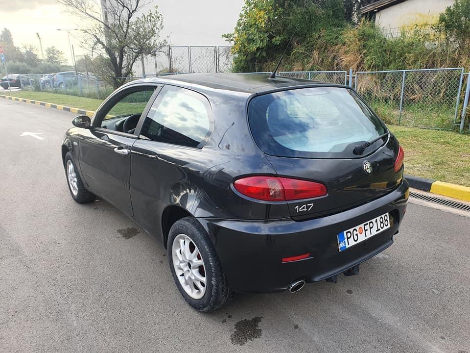 Alfa-147-1-6-twin-spark