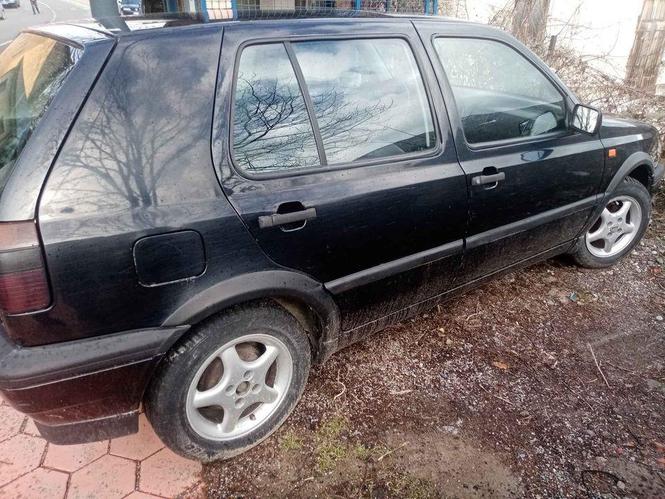 GOLF 1,8 BEN PLIN