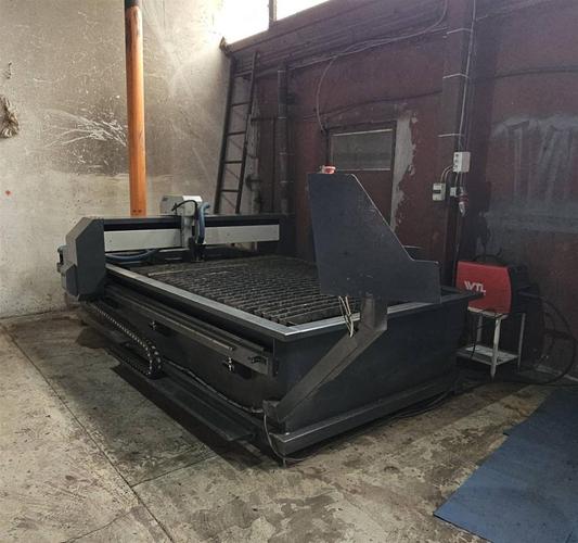 Cnc plazma sa hiper glavom+sistem odimljavanj
