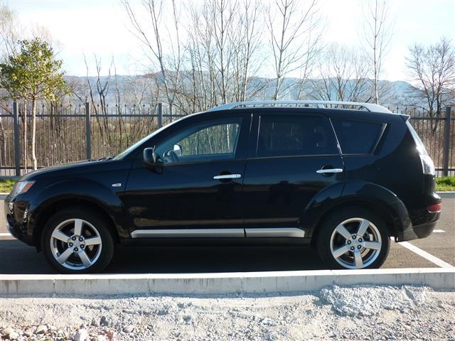 Mitsubishi Outlander - 08 