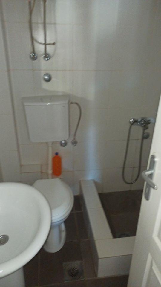 Izdaje-se-dvosoban-stan-u-Tolosima-65m2-